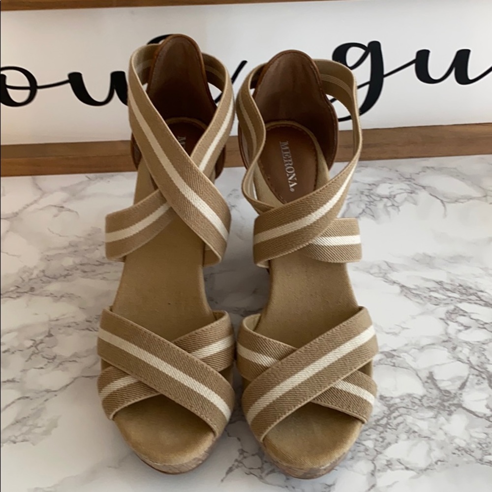 Wedge tan strapped sandal size 8 Merona